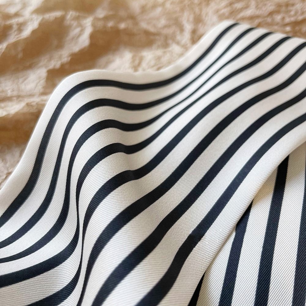Eleganter gestreifter französi – Silk Tie Striped Bewertung und Preis