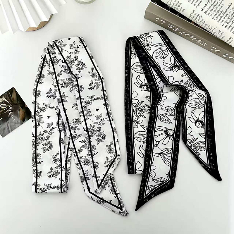 Luxuriöser Damen-Seidenschal,  – Silk Neck Scarf Bewertung und Preis
